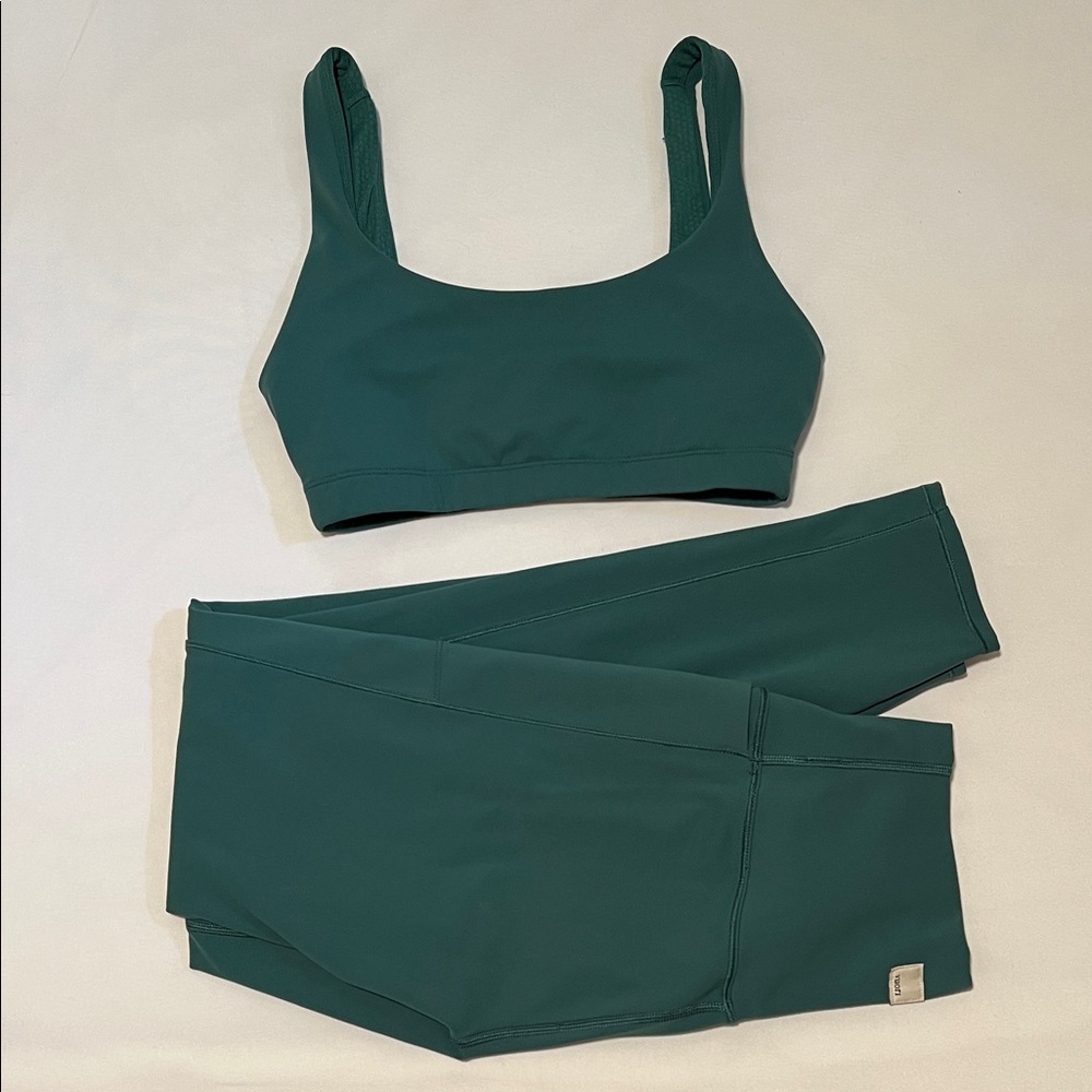 Vuori Sports Bra and Leggings Set